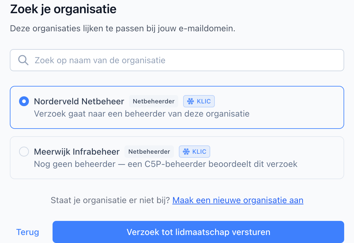 Zoekscherm met organisaties die op je e-maildomein lijken